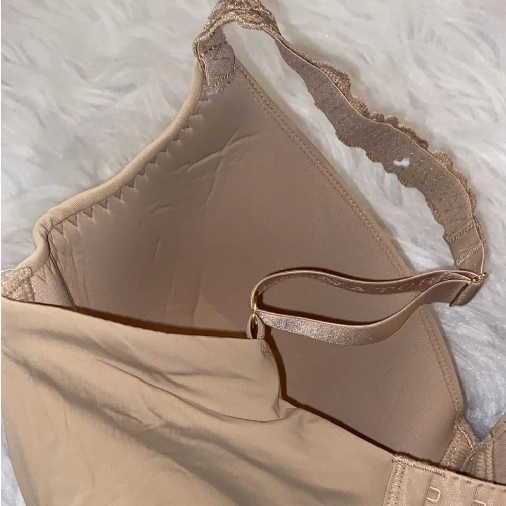 NATORI
Pure Luxe Embroidered-Strap Bra 732080 - Picture 9 of 10